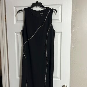 Vince Camuto Black Sheath Midi Dress